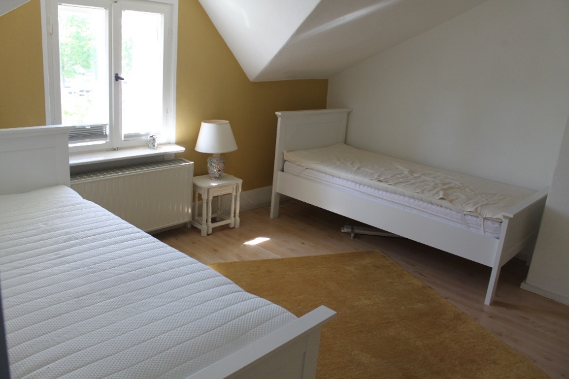 Schlafzimmer 1
